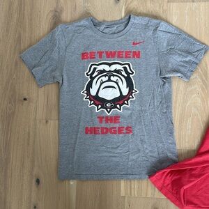 Women’s UGA Tshirt Nike Tee Crew Neck Shirt Georgia Bulldogs Dawgs GA Football